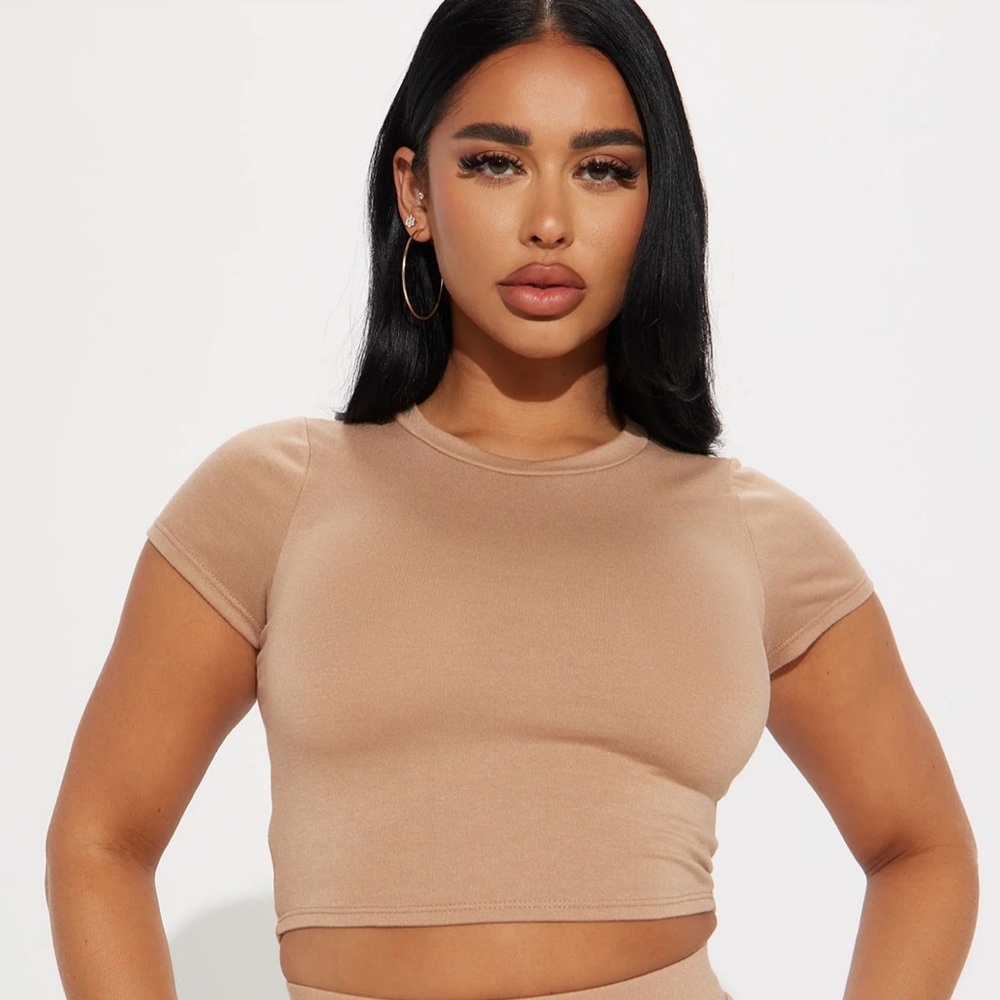 💕Tan Short Sleeve Top💕